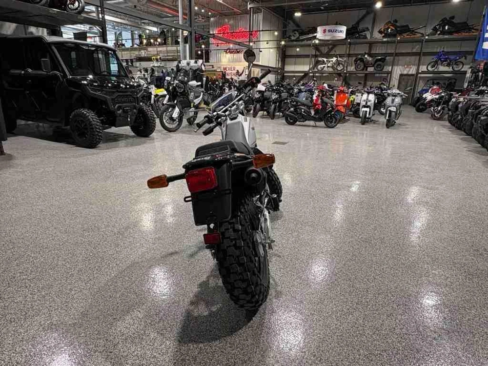 Yamaha Tw200 2026 alt