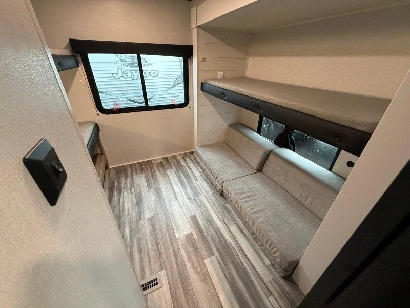2026 Jayco Jayflight 325bht alt