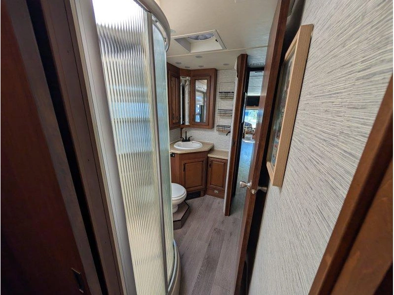 Fleetwood Expedition 38b 2012 alt