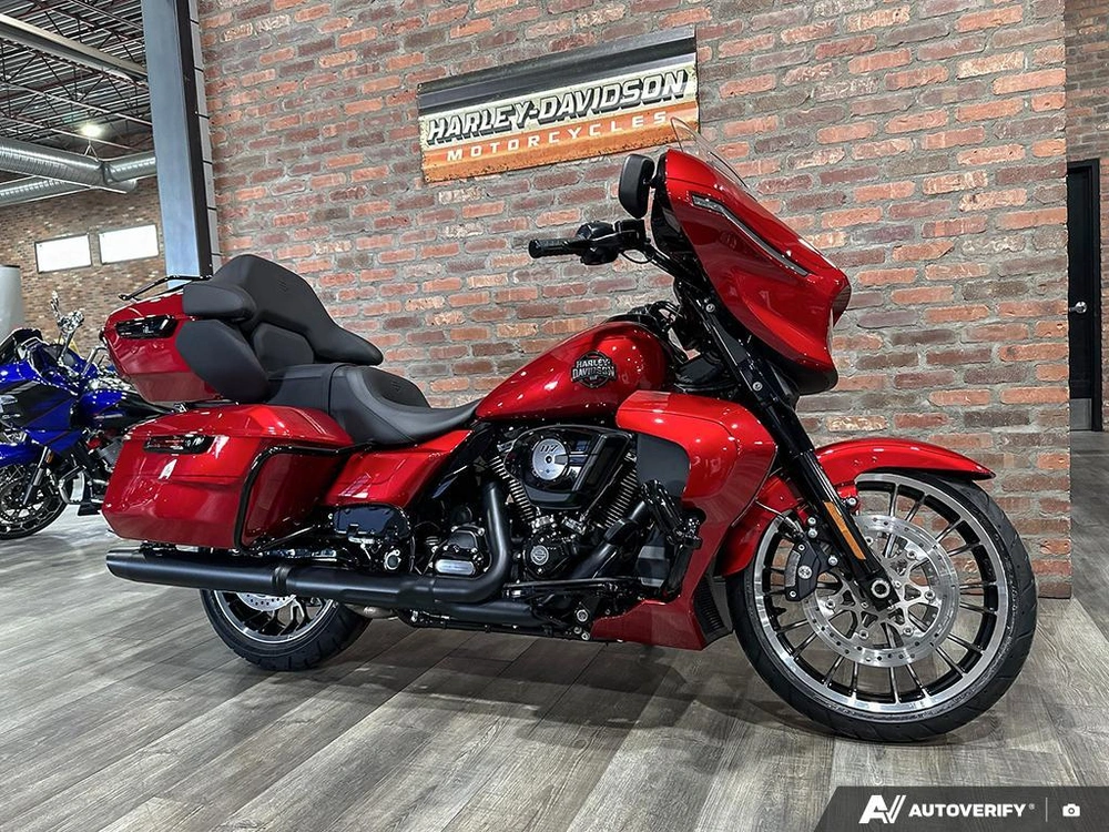 2026 Harley-davidson Street Glide Limited alt