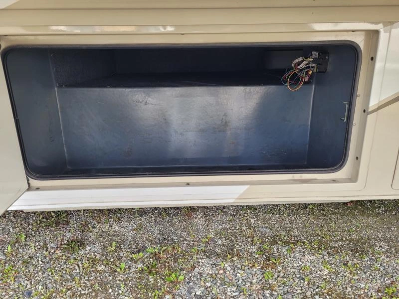 2017 Fleetwood Jamboree 31u alt