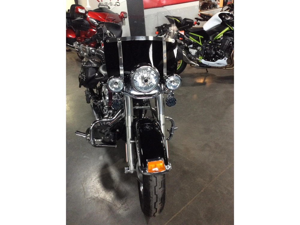 Harley-davidson Softail Heritage Flstc Abs 2011 alt