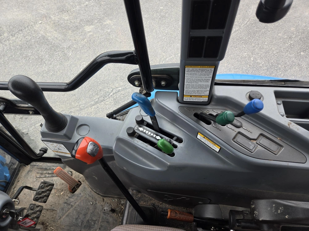 Ls Tractor Xr4046 2014 alt