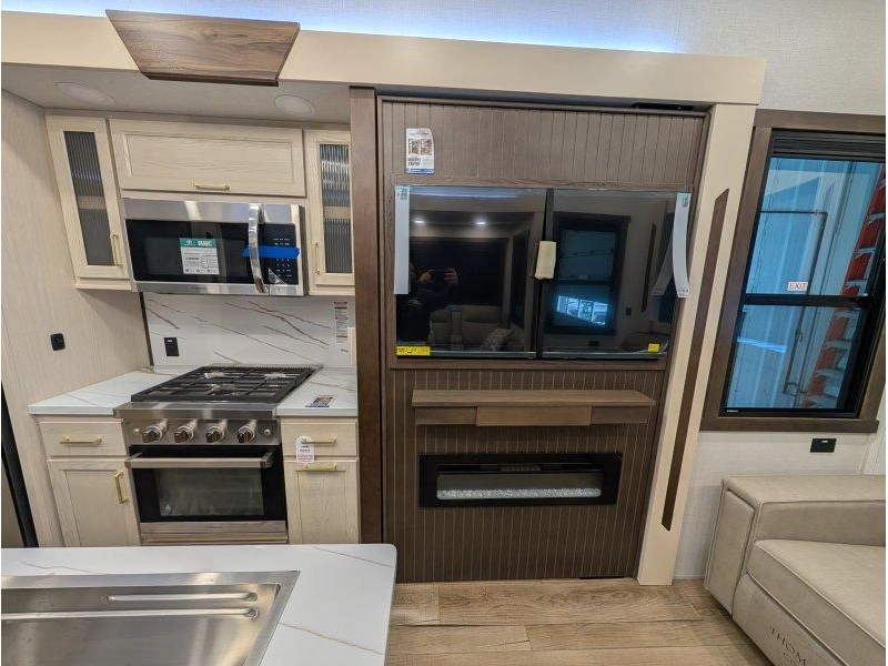 Forest River Cedar Creek 40cdl 2026 alt