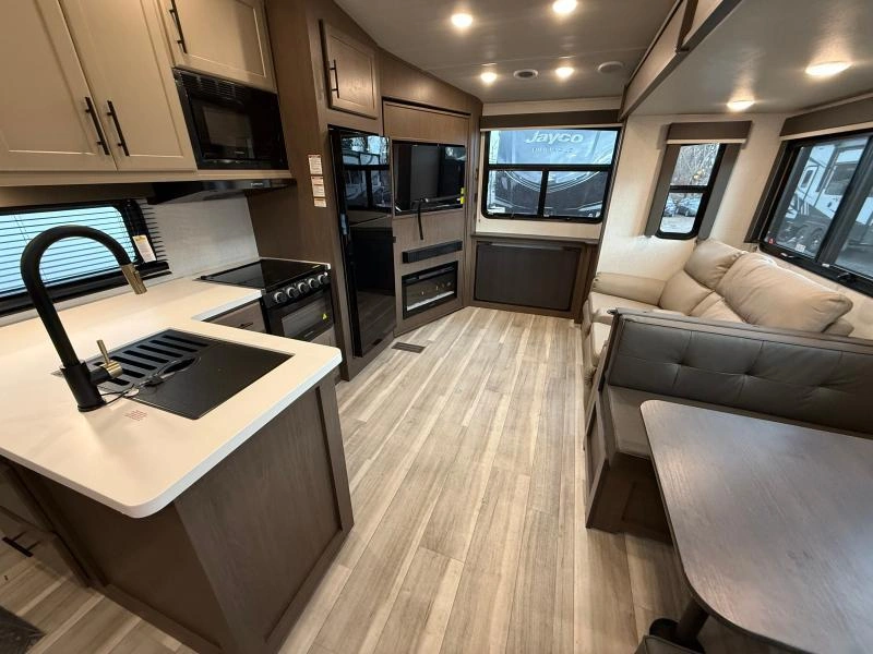 Keystone Rv Cougar 2400re 2026 alt