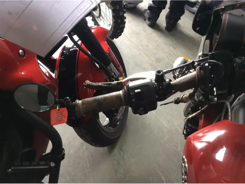 2016 Indian Motorcycle Scout Bobber Tweety thumbnail 11