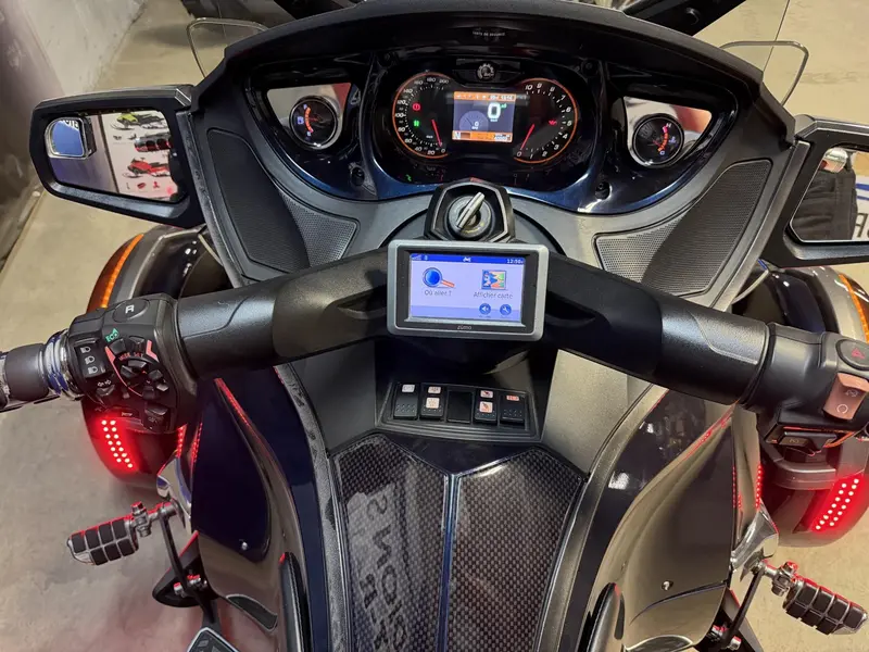 2016 Can-Am SPYDER RT LIMITED thumbnail 7