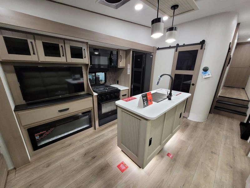 Grand Design Reflection 324mbs 2026 alt