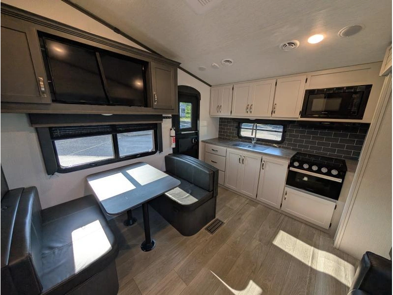 2024 Keystone Rv Cougar 2100rk alt