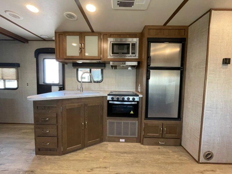 2020 Gulfstream Envision 284qb alt