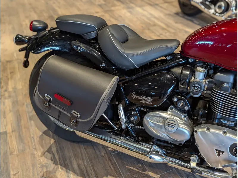 2023 Triumph Bonneville Speedmaster // Cordovan Red thumbnail 10