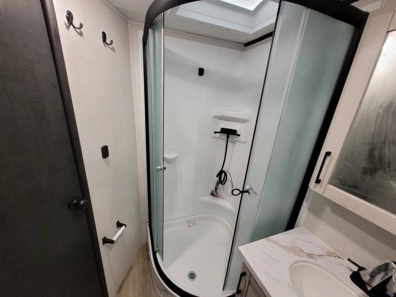 Jayco Jay Feather 26fk 2026 alt
