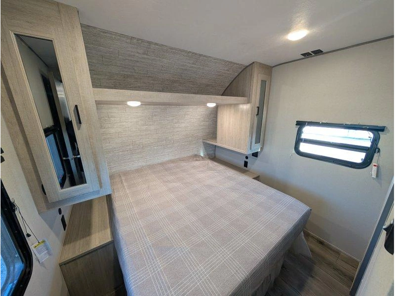 Coachmen Catalina 281qbunk 2026 alt