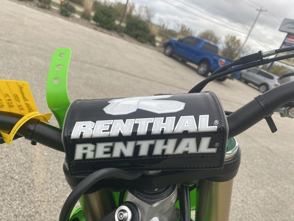 2026 Kawasaki Kx™450 alt