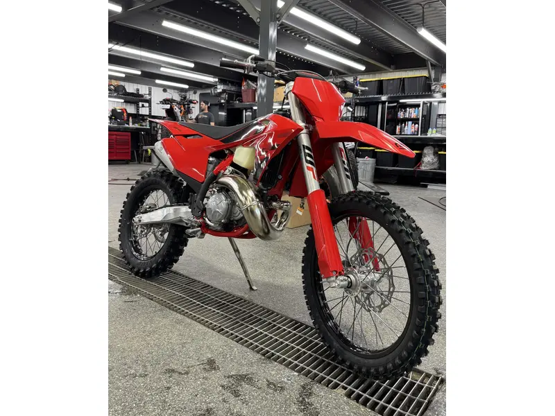 2026 GASGAS EX 300 thumbnail 8