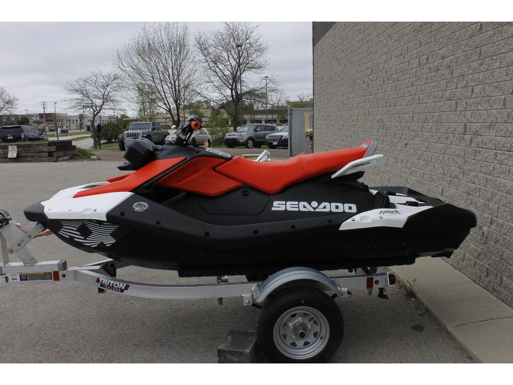 2026 Sea-doo Spark™trixx For 3 Rotax® 900 Ace™ - 90 Ibr And Audio alt