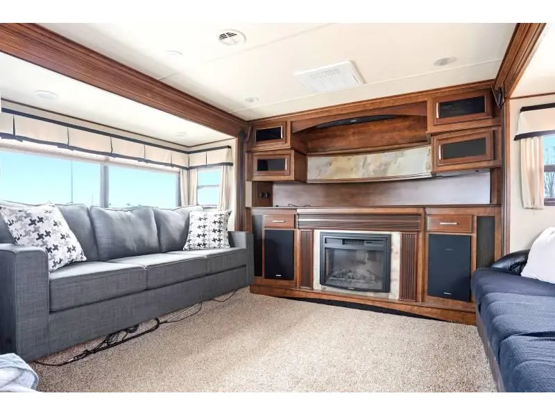 2015 Grand Design Solitude