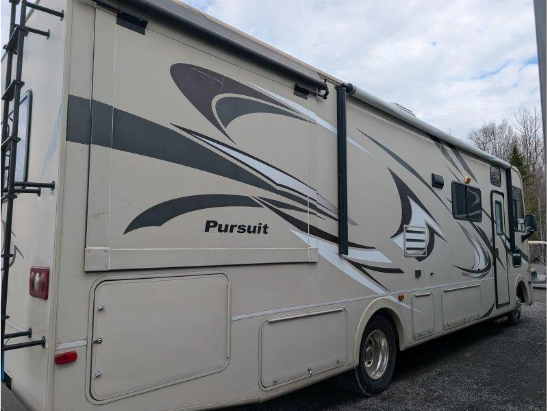 Coachmen Pursuit 31db 2014 alt