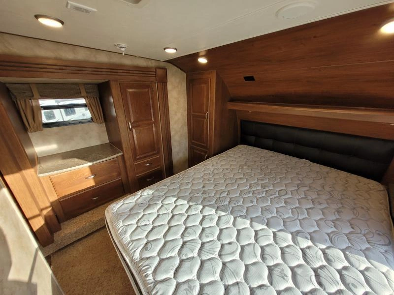 Crossroads Cruiser 305rs 2015 alt