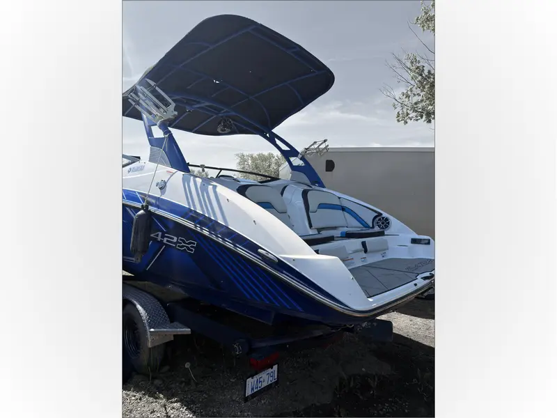 2019 Yamaha 242X thumbnail 5