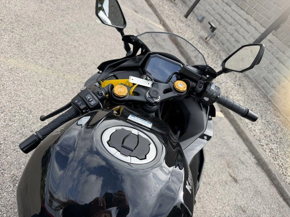 2026 Kawasaki Ninja® Zx™-4rr Abs alt