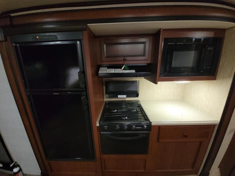 Palomino Solaire 263rb 2015 alt