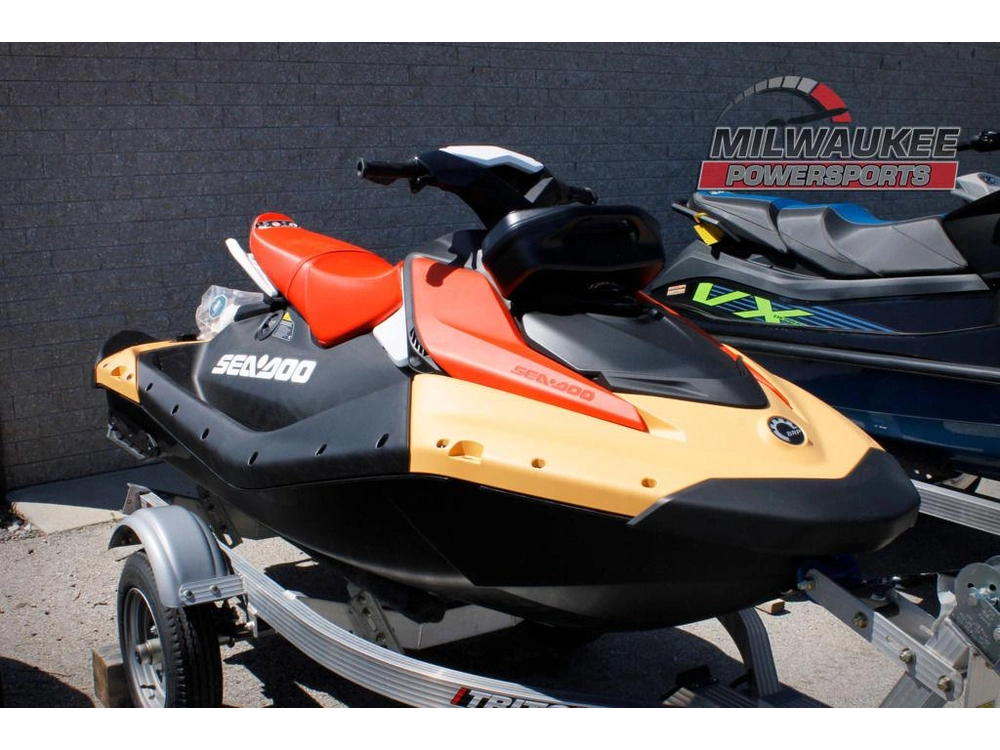 2026 Sea-doo Spark™ For 3 Rotax® 900 Ace™ - 90 Conv With Ibr And Audio alt