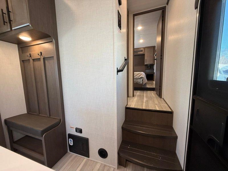 Keystone Rv Cougar 2400re 2026 alt
