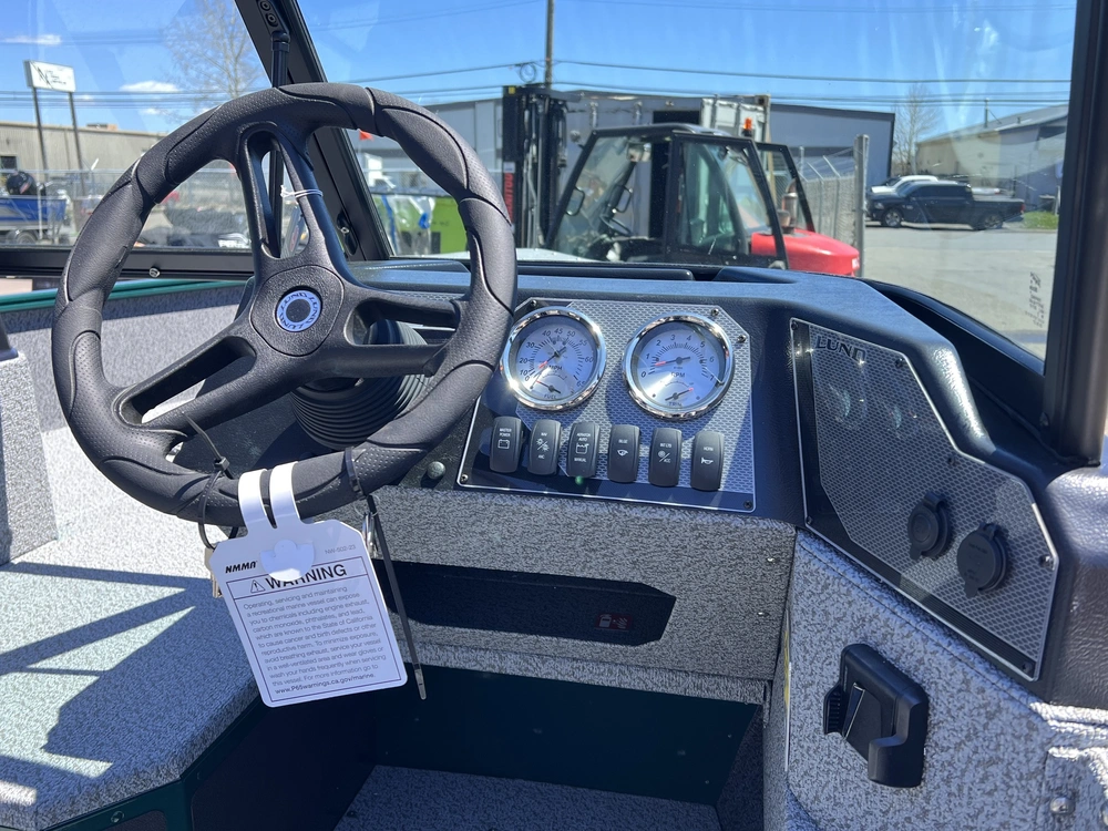 2026 Lund Boat Co 1775 Adventure Sport alt