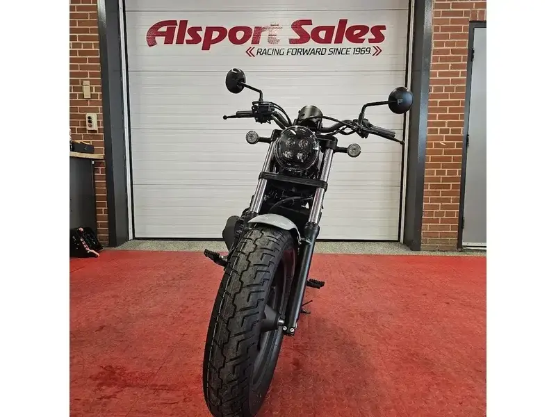 2026 Honda REBEL 300 E-CLUTCH thumbnail 3