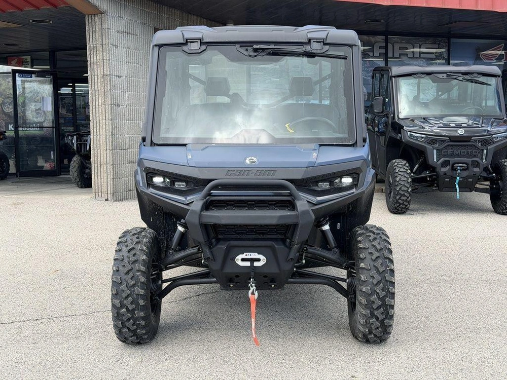 2026 Can-am Defender Max Xt Cab Hd11 With 10.25 In.display alt