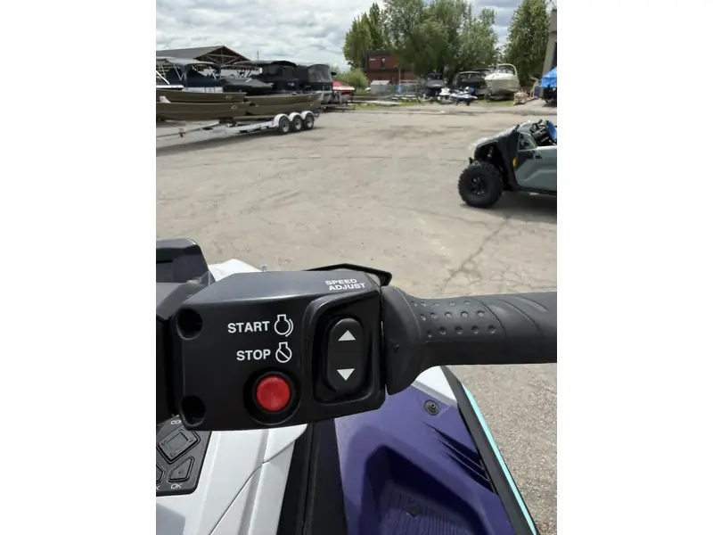 2025 Yamaha JETBLASTER LTD 3-UP thumbnail 9