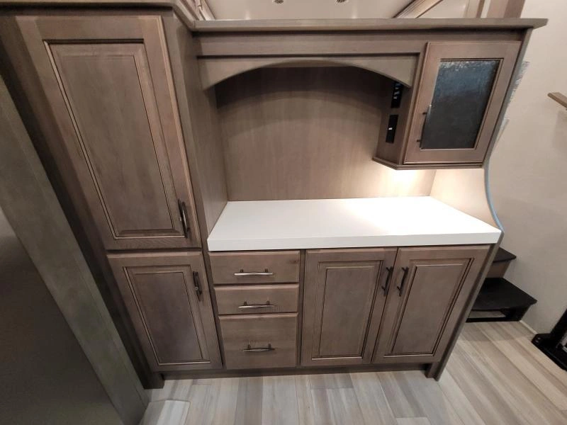 Grand Design Solitude 380fl 2023 alt