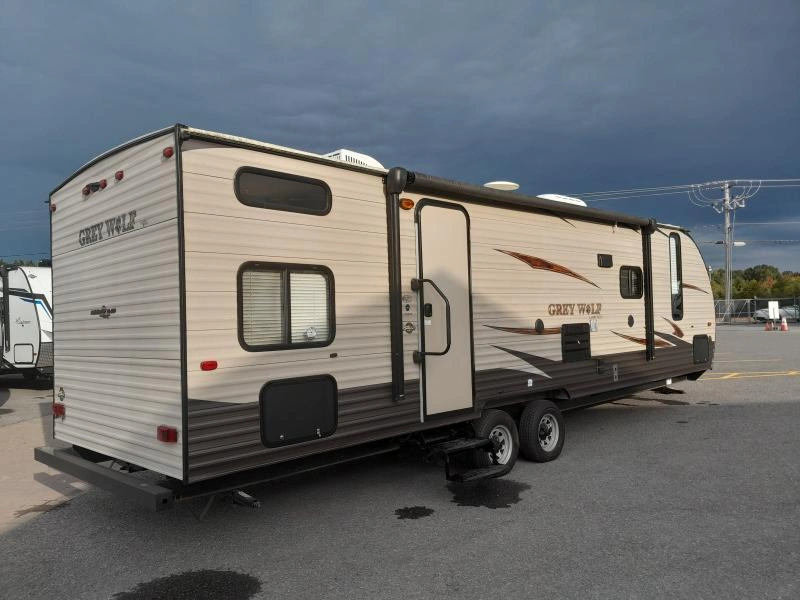 Forest River Cherokee Grey Wolf 26cks 2017 alt