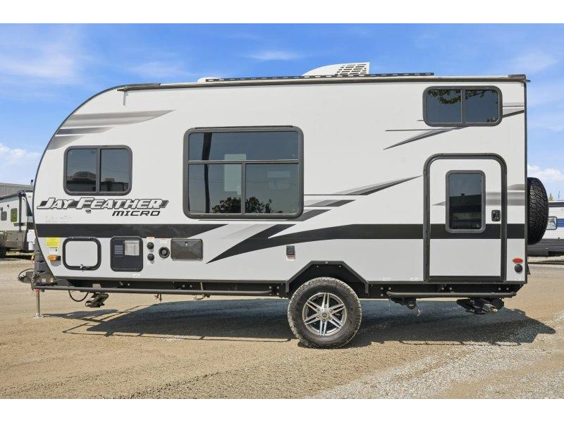 Jayco Jay Feather 171bh 2022 alt