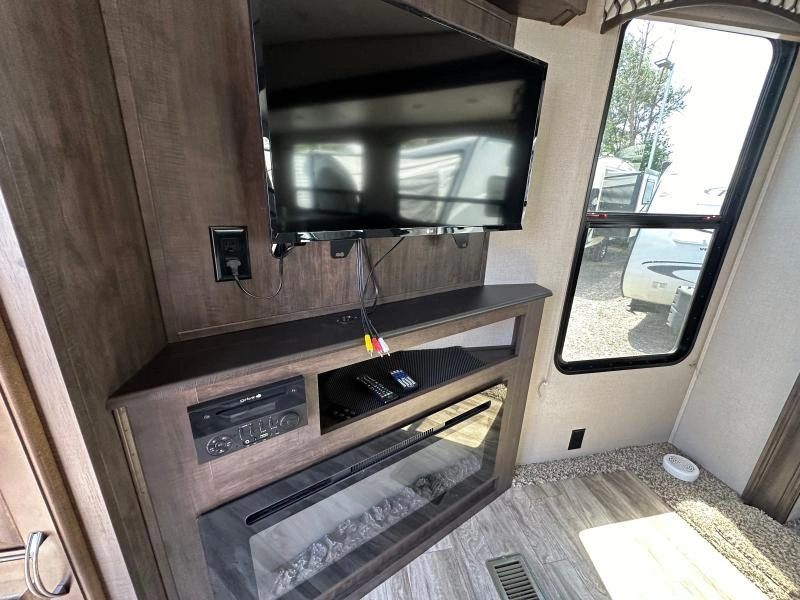Shasta Phoenix 25mk 2020 alt