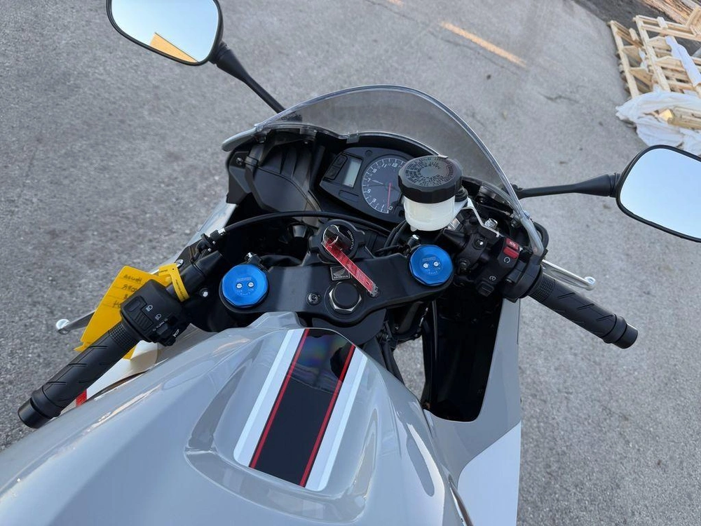 2026 Honda Cbr600rr alt