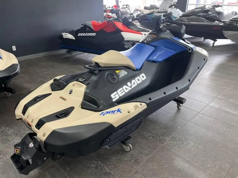 2025 Sea-Doo Spark Trixx 1P (Audio) thumbnail 6