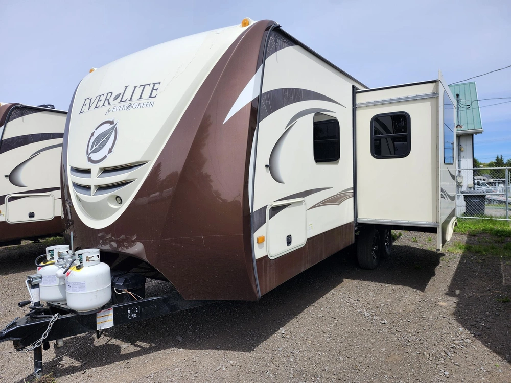 2015 Ever-lite 232rbs alt
