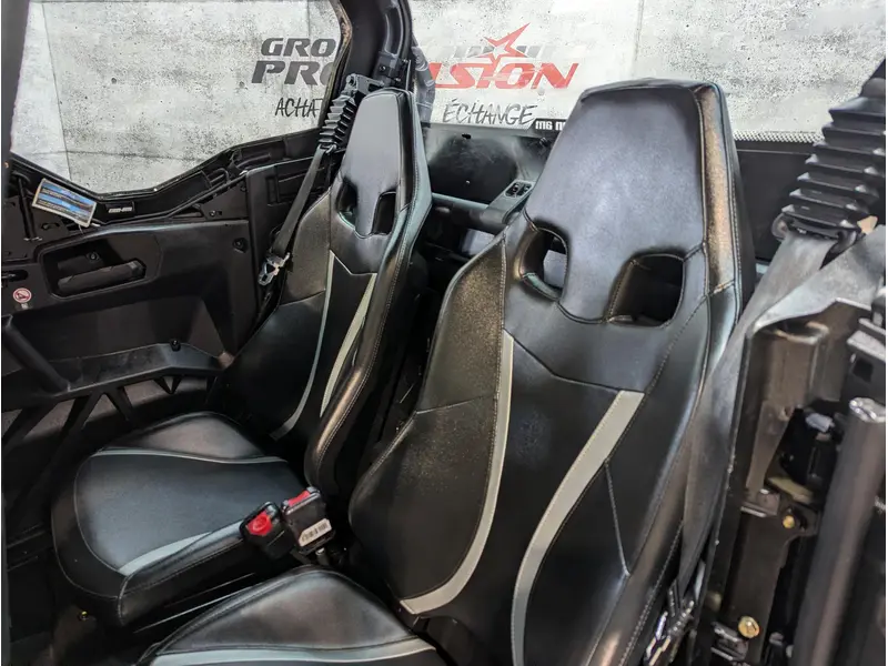 2023 Can-Am Commander Max XT 1000R | Cabiné + Chauffage; Garantie 2027 thumbnail 11