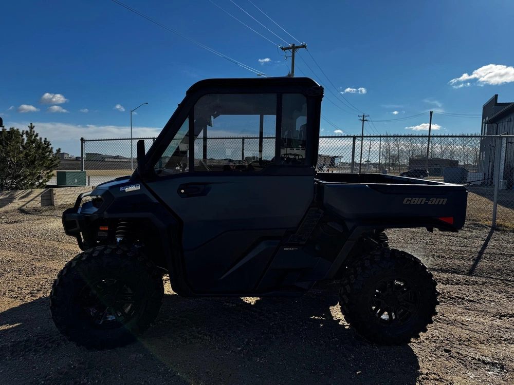 2026 Can-am Defender Limited Cab Hd11 alt