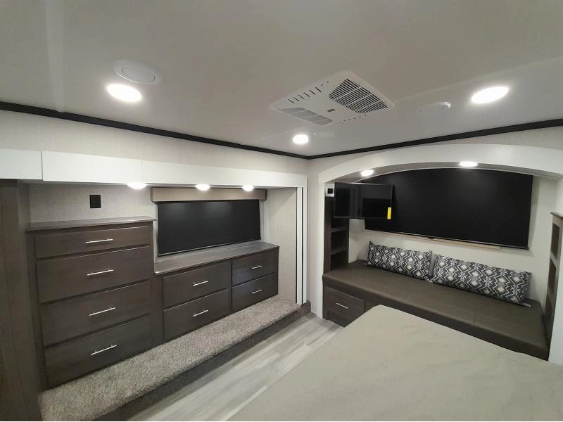 Forest River Cedar Creek 380rl 2024 alt