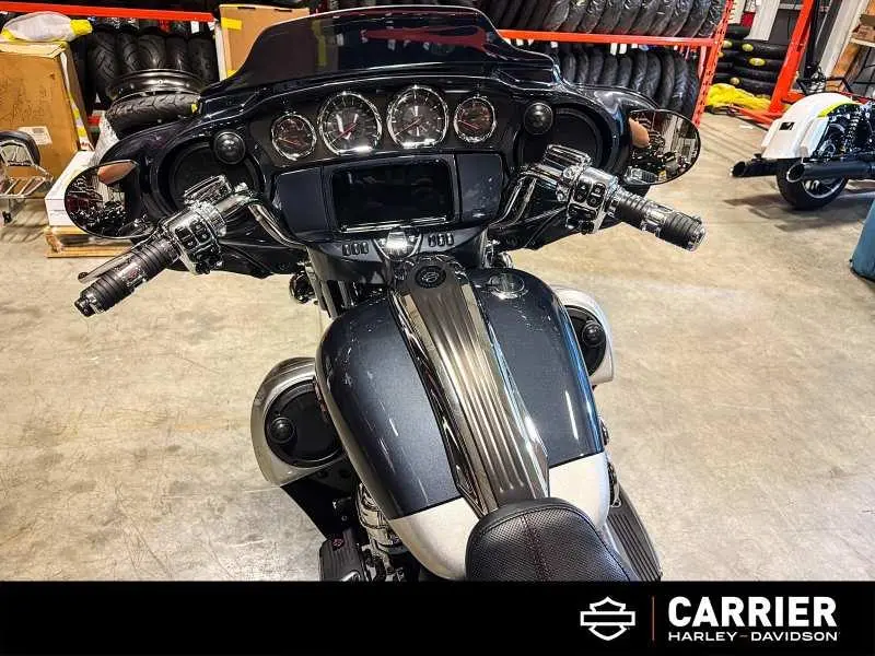 2019 Harley-Davidson Moto Harley-Davidson 2019 FLHXSE-CVO STREET GLIDE 2019 thumbnail 14