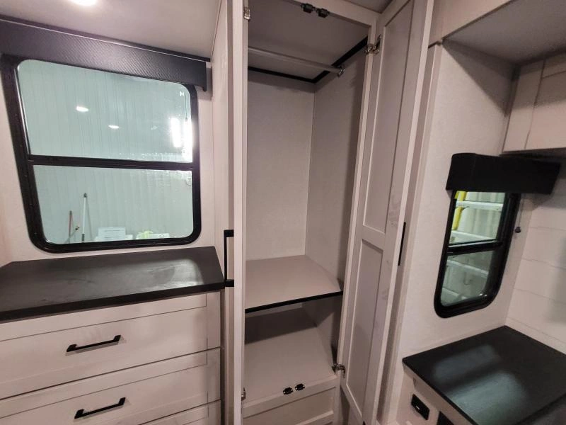 Jayco Jay Feather 26fk 2026 alt