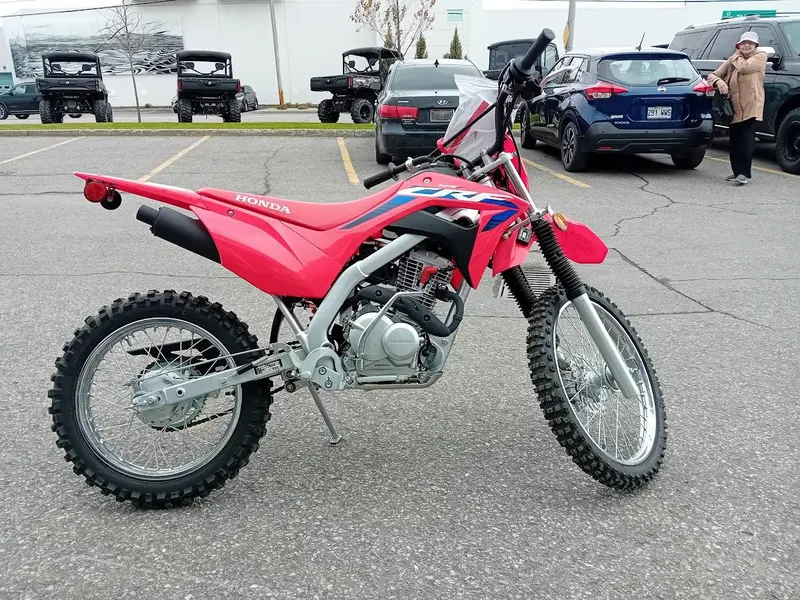 2023 Honda CRF125FB thumbnail 4