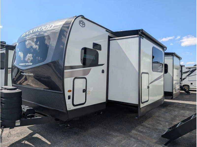 Forest River Rockwood Ultra Lite 2619fk 2026 alt