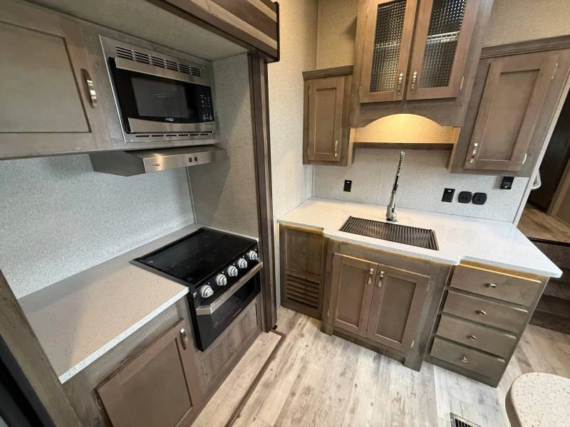 2019 Keystone Rv Sprinter 3530fwden alt