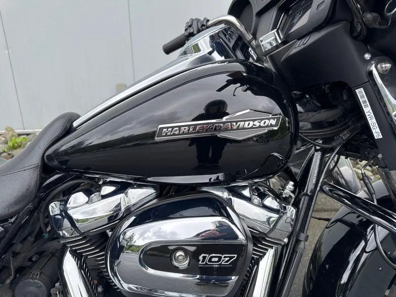 2023 Harley-Davidson FLHX - Street Glide™ thumbnail 4