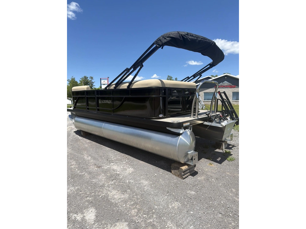 2026 Godfrey Marine Xperience 1886 Cx 25" 2 Tube Blackout Package alt