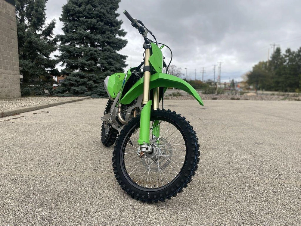 2026 Kawasaki Kx™450 alt
